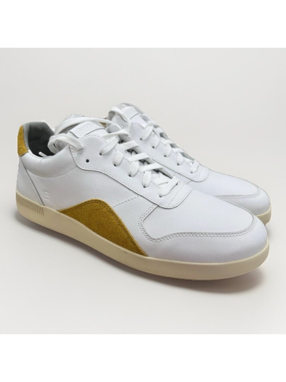Everlane ReLeather® Court Sneaker size 13 Women's Lace-up Shoes White/Mustard